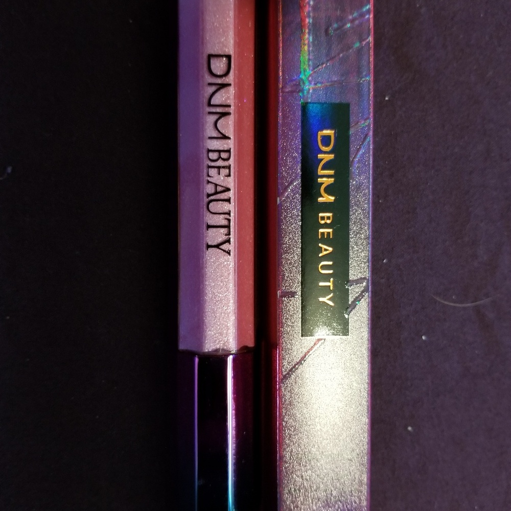 SEXY PINK WATERPROOF LIPGLOSS